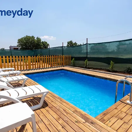 Villa Elyse & Paradise *